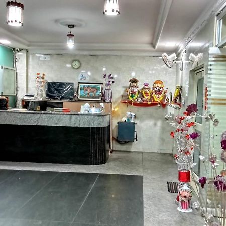 Goroomgo Star Inn Sea View Puri Bagian luar foto
