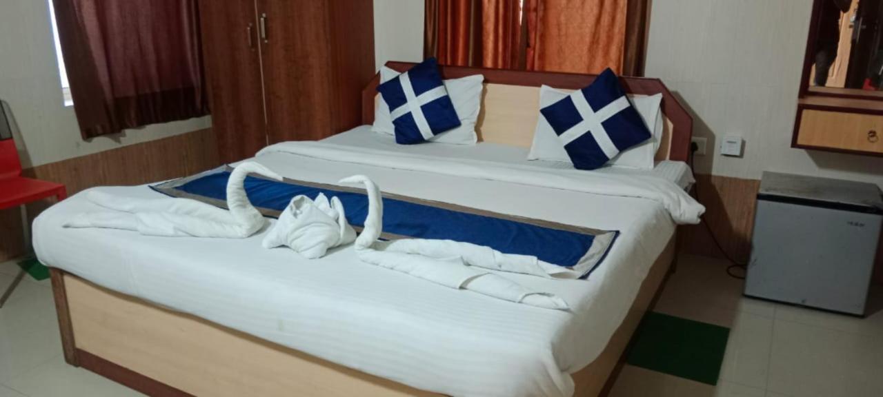 Goroomgo Star Inn Sea View Puri Bagian luar foto