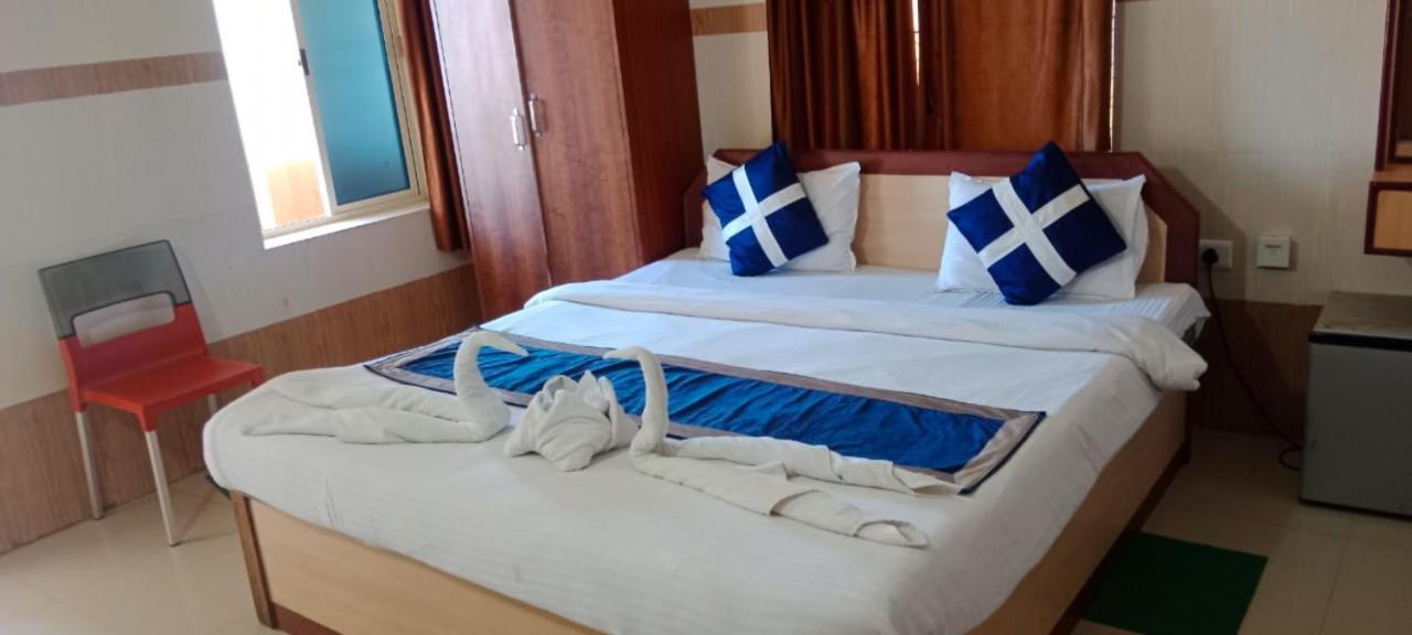 Goroomgo Star Inn Sea View Puri Bagian luar foto
