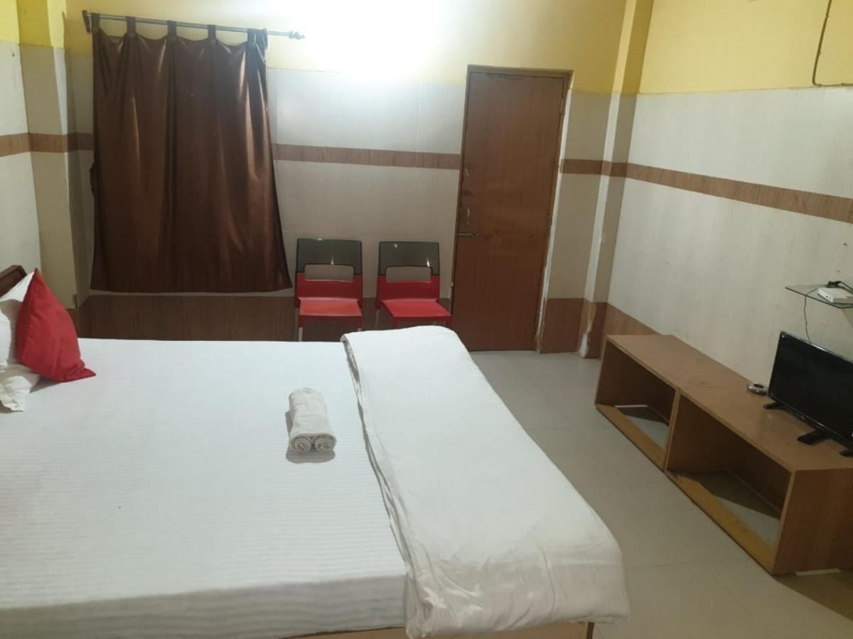 Goroomgo Star Inn Sea View Puri Bagian luar foto